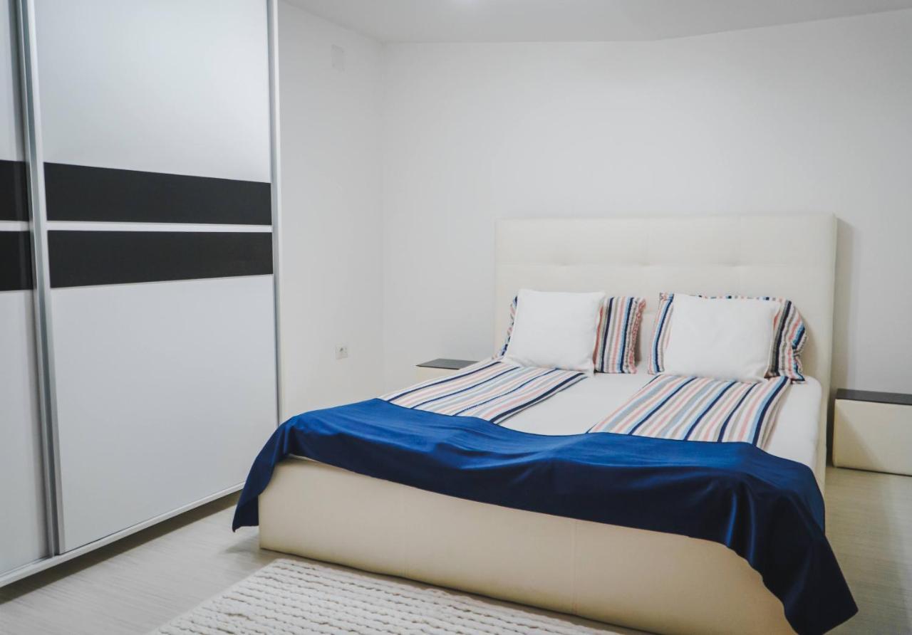 Vila Carolina Apulum Βίλα Άλμπα Ιούλια Εξωτερικό φωτογραφία